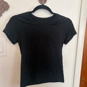 lululemon athletica Black Short Sleeve Tee